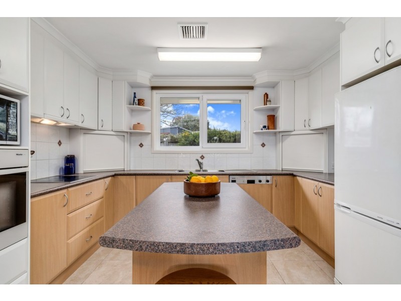 9 Dungowan Street, Hawker ACT 2614