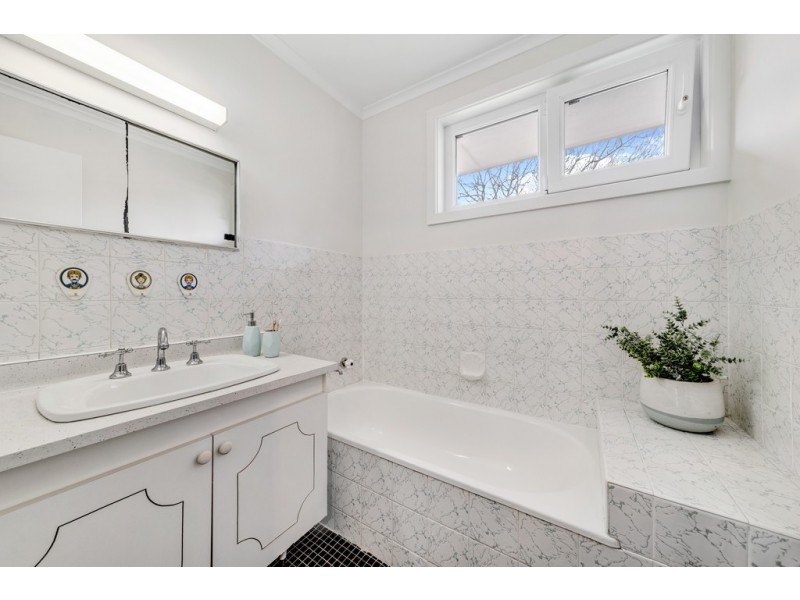 9 Dungowan Street, Hawker ACT 2614