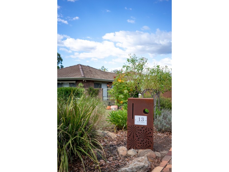 13 Davis Street, Weetangera ACT 2614