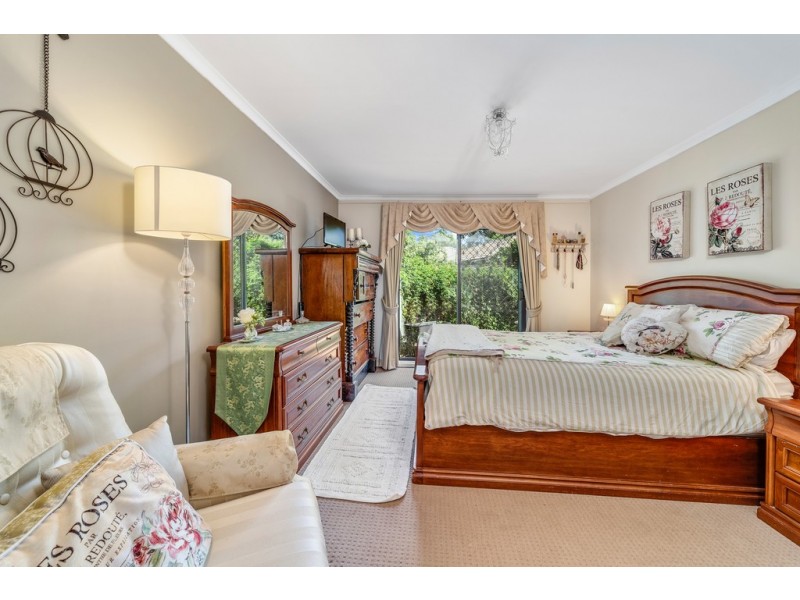 13 Davis Street, Weetangera ACT 2614