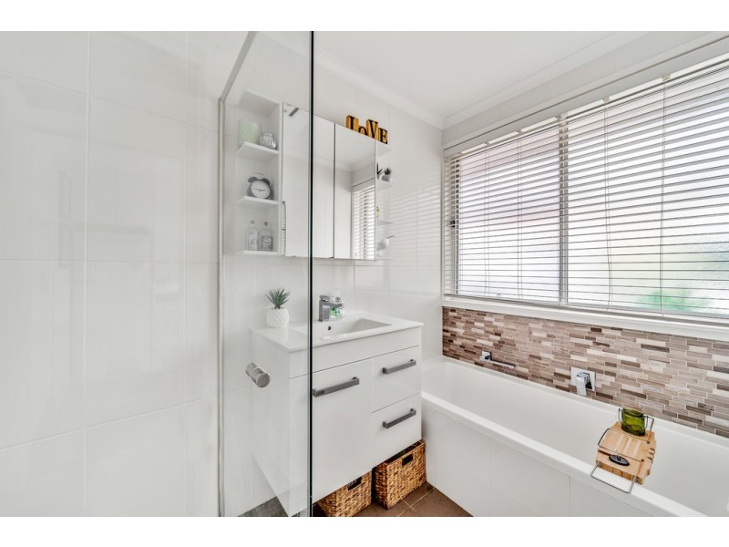13 Davis Street, Weetangera ACT 2614