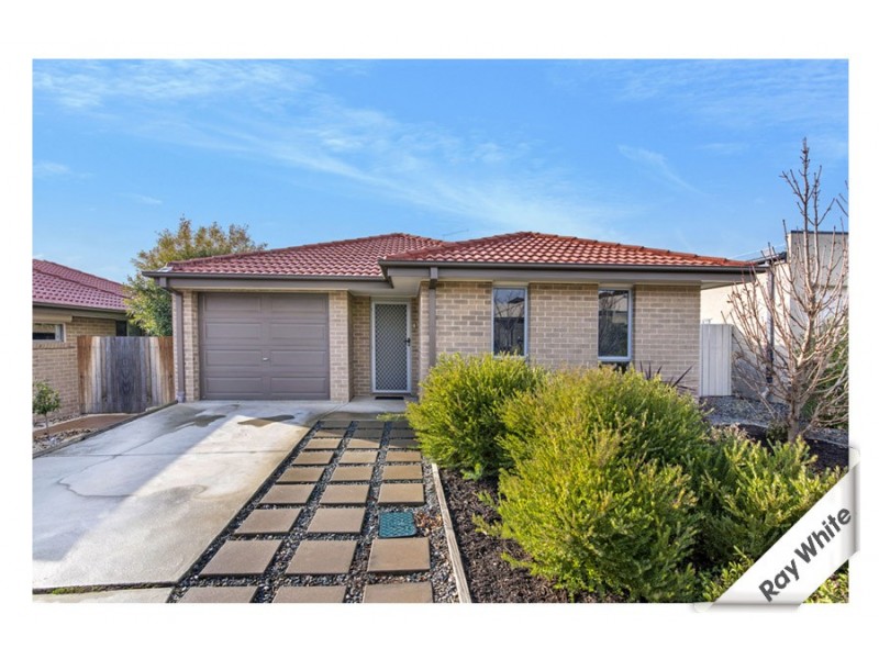 34 Clyde Finlay Street, Macgregor ACT 2615