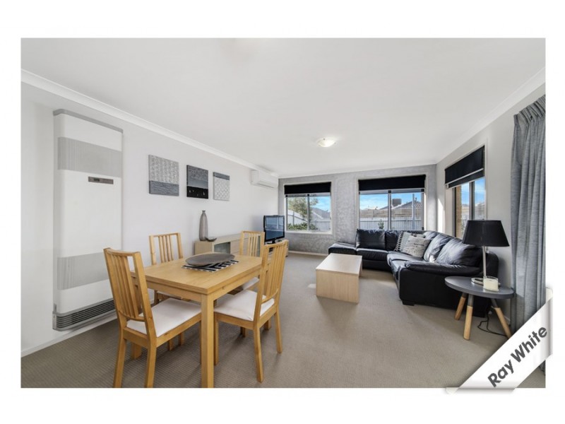 34 Clyde Finlay Street, Macgregor ACT 2615