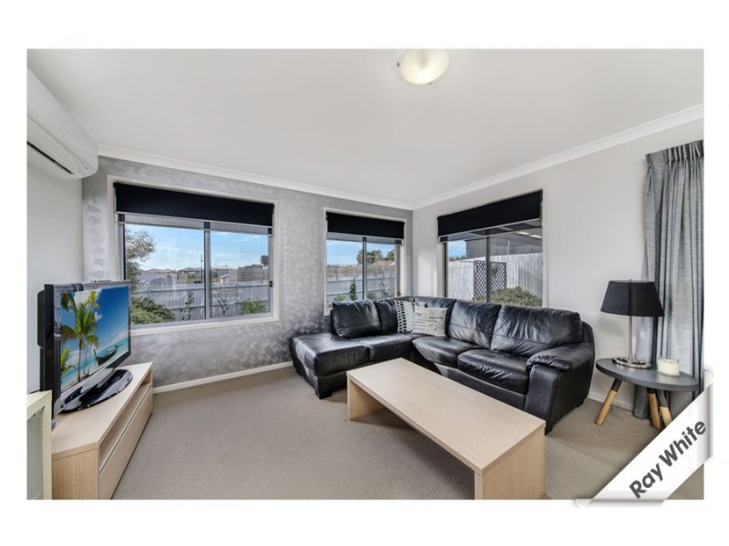 34 Clyde Finlay Street, Macgregor ACT 2615