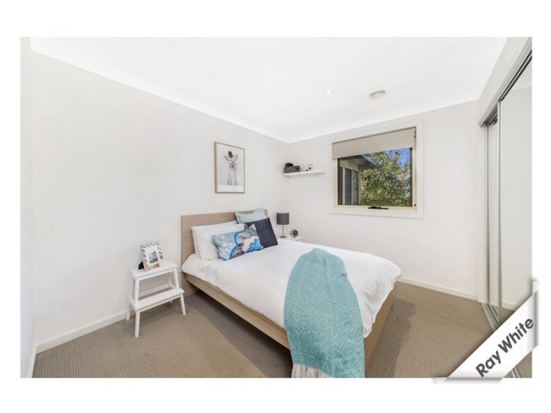 18 Bathurst Place, Macquarie ACT 2614