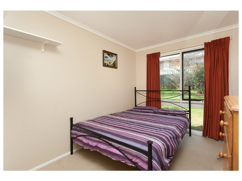 16 Kinalung Place, Giralang ACT 2617