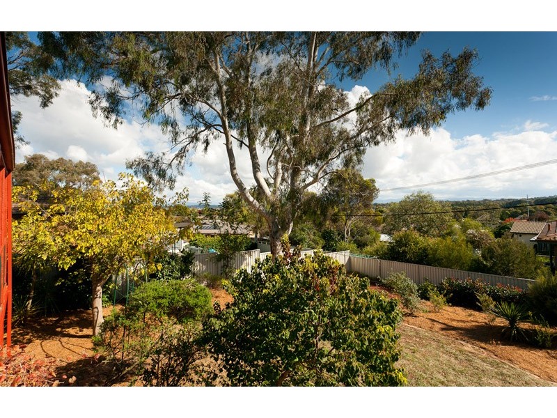 16 Kinalung Place, Giralang ACT 2617