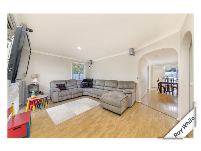 4 Moulder Court, Charnwood ACT 2615