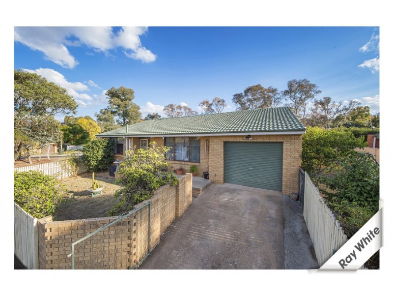 20 McGowen Close, Spence ACT 2615