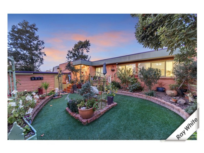 18 McGowen Close, Spence ACT 2615