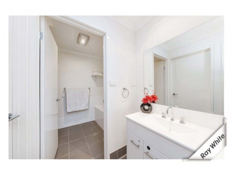 3 Keaney street, Macgregor ACT 2615