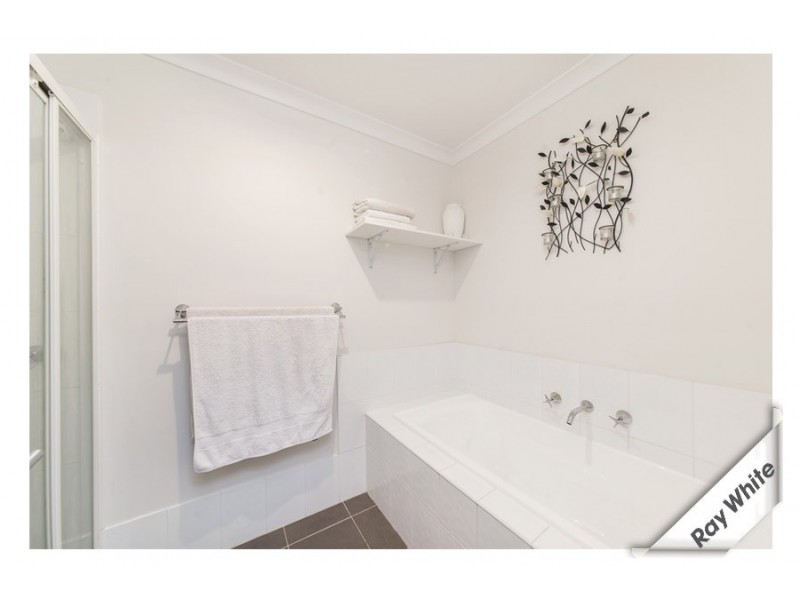 3 Keaney street, Macgregor ACT 2615