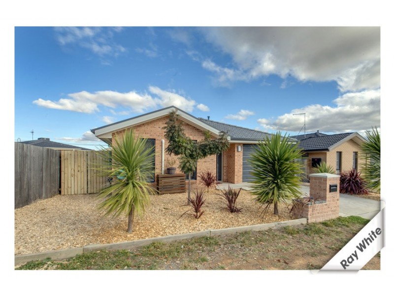 3 Keaney street, Macgregor ACT 2615