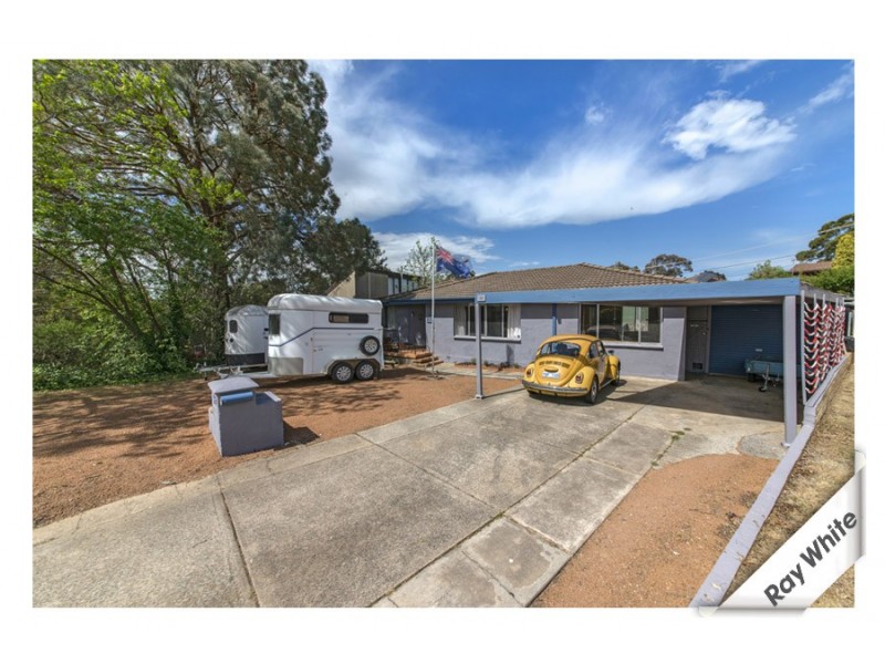 33 Mockridge Crescent, Holt ACT 2615