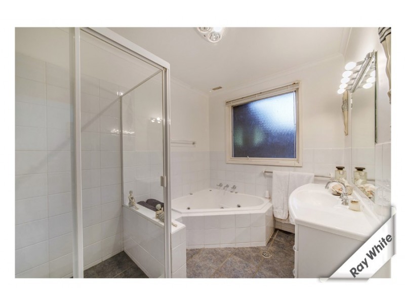 24 Plummer Street, Weetangera ACT 2614