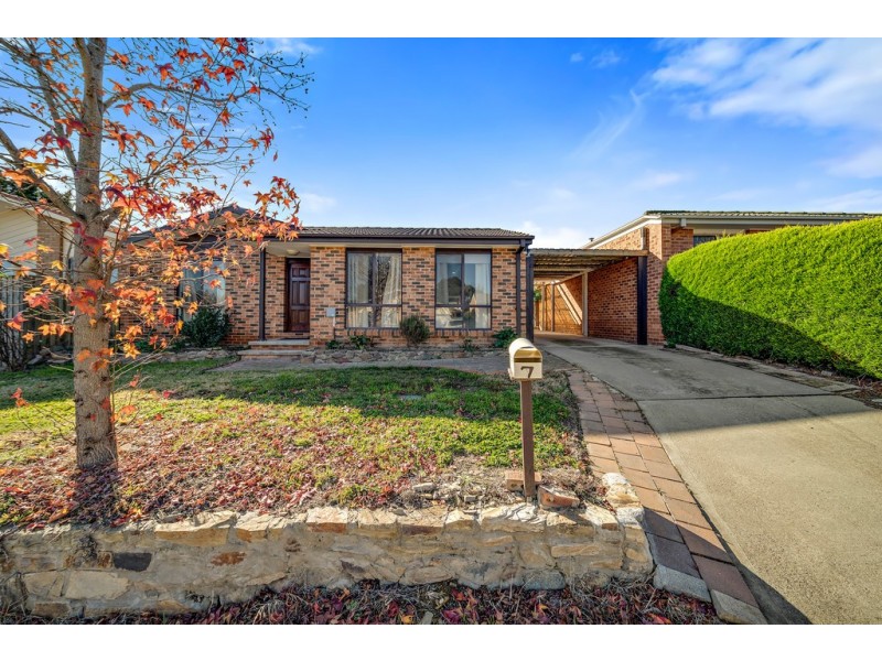 7 Samuels Crescent, Ngunnawal ACT 2913