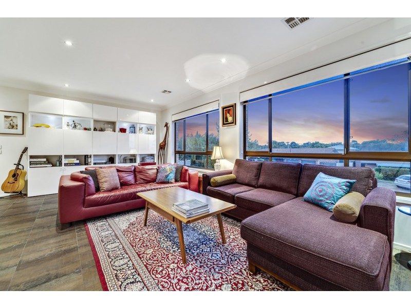 34 Rohan Rivett Crescent, Mckellar ACT 2617