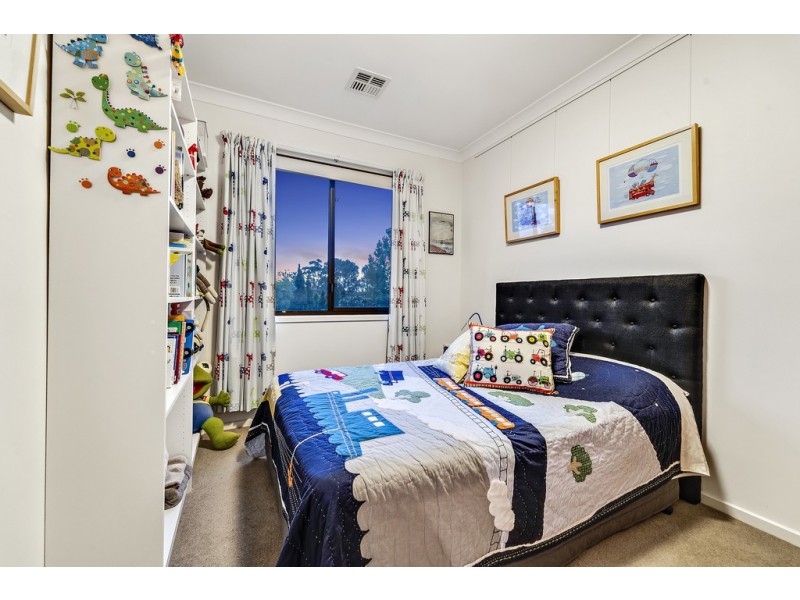 34 Rohan Rivett Crescent, Mckellar ACT 2617