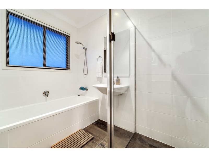 34 Rohan Rivett Crescent, Mckellar ACT 2617