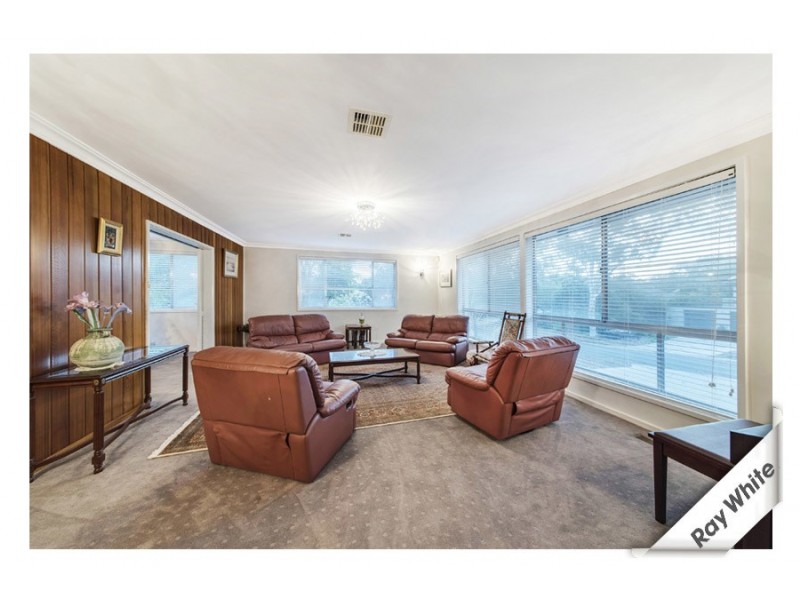 11 Plummer Street, Weetangera ACT 2614