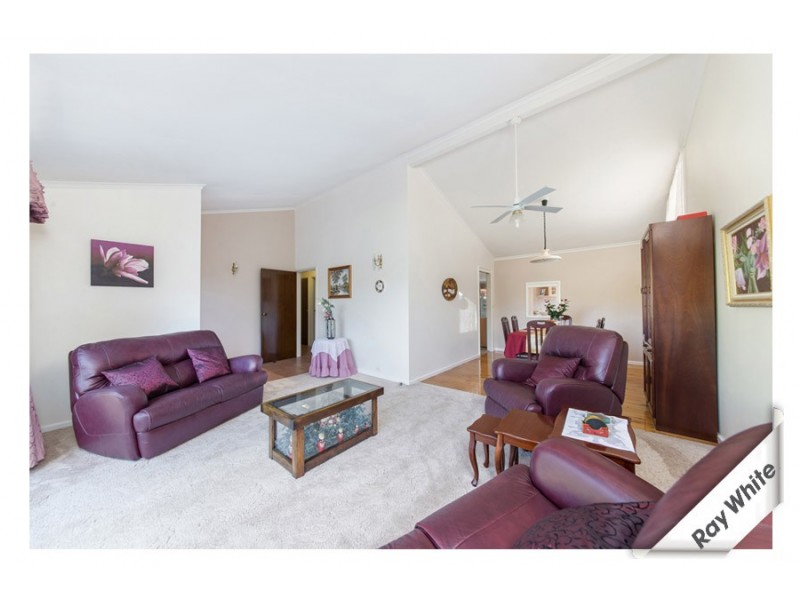 4 Vest Place, Weetangera ACT 2614
