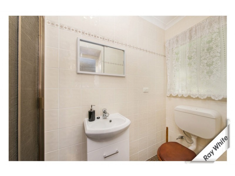 4 Vest Place, Weetangera ACT 2614