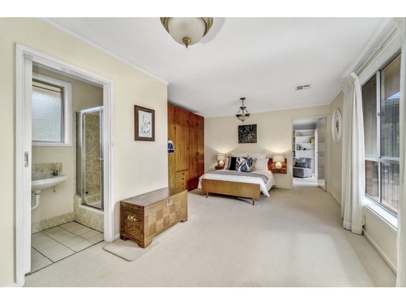 15 Ambara Place, Aranda ACT 2614