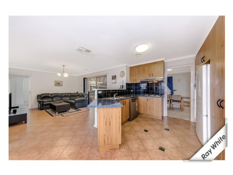 33 Tipiloura Street, Ngunnawal ACT 2913