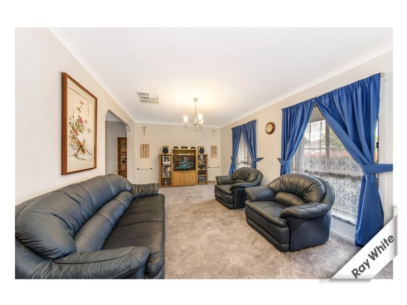 33 Tipiloura Street, Ngunnawal ACT 2913