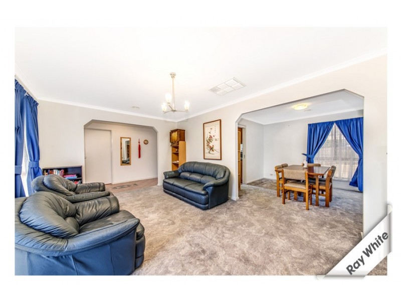 33 Tipiloura Street, Ngunnawal ACT 2913