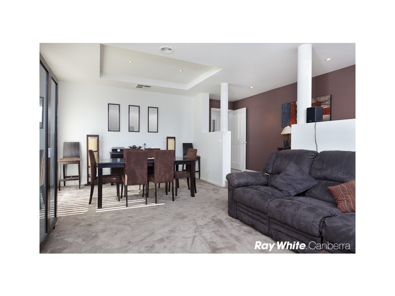 18 Gordon Withnall Crescent, Dunlop ACT 2615