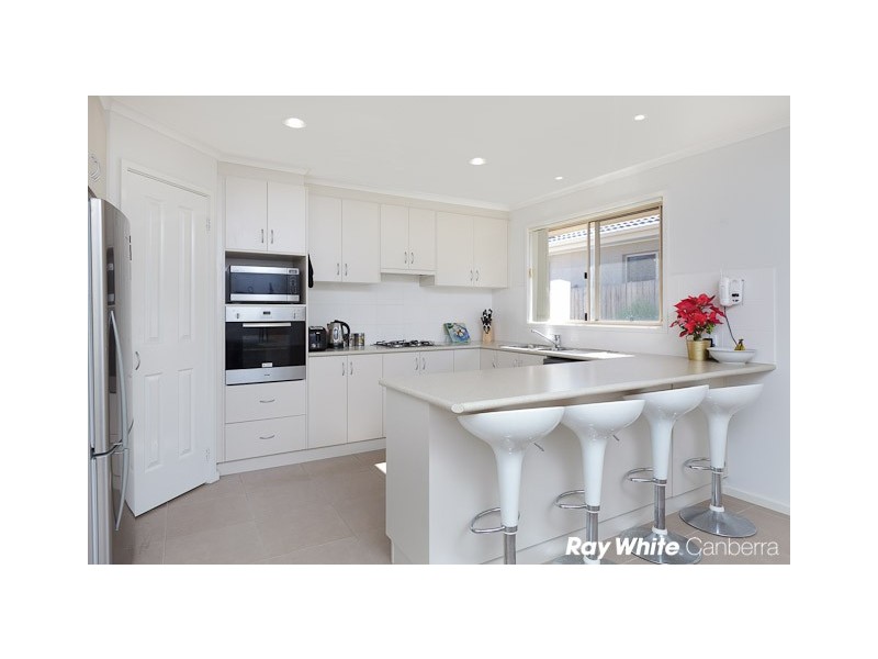 18 Gordon Withnall Crescent, Dunlop ACT 2615