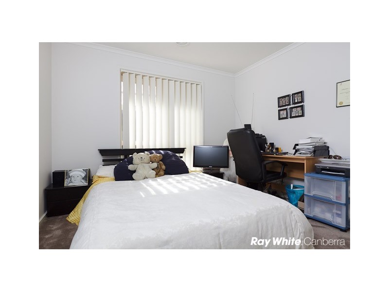 18 Gordon Withnall Crescent, Dunlop ACT 2615