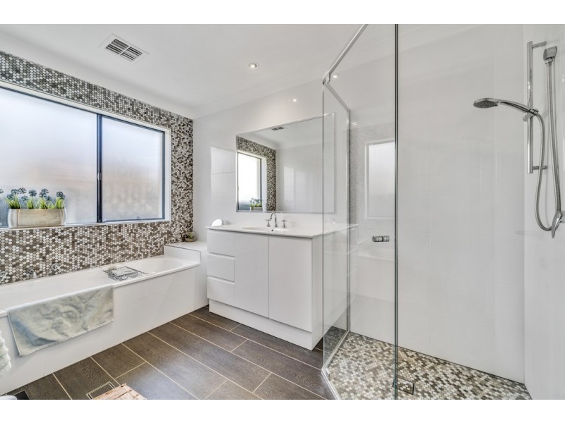 10 Frew Close, Nicholls ACT 2913