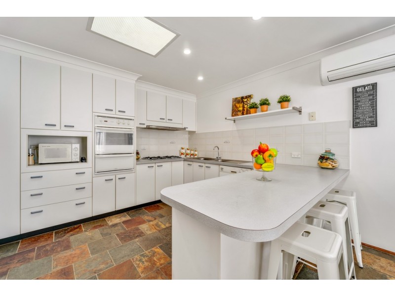8 Huxley Place, Palmerston ACT 2913