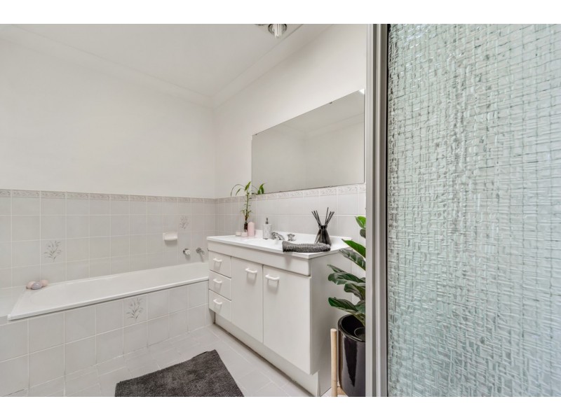 8 Huxley Place, Palmerston ACT 2913