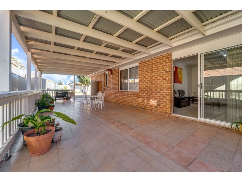 8 Huxley Place, Palmerston ACT 2913