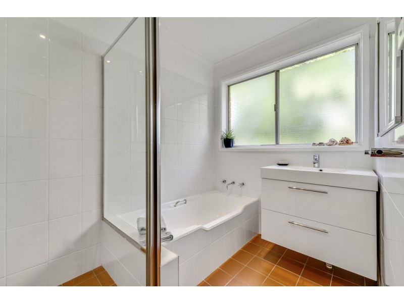 11 Crace Street, Weetangera ACT 2614