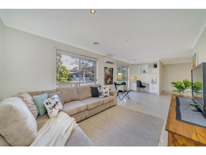 17A Clark Close, Spence ACT 2615