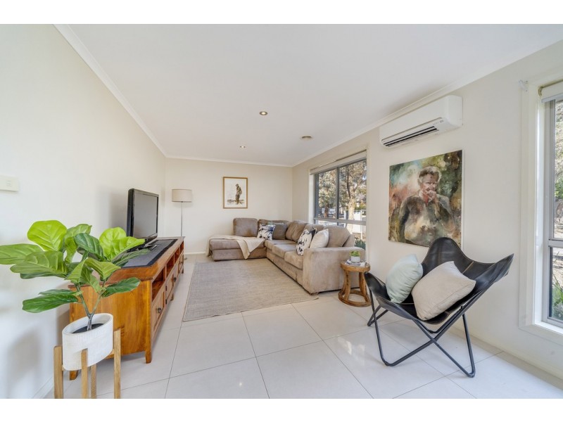 17A Clark Close, Spence ACT 2615