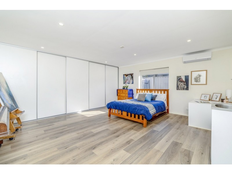 17A Clark Close, Spence ACT 2615