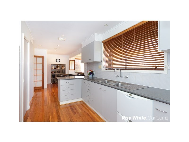 6 Coles Place, Torrens ACT 2607