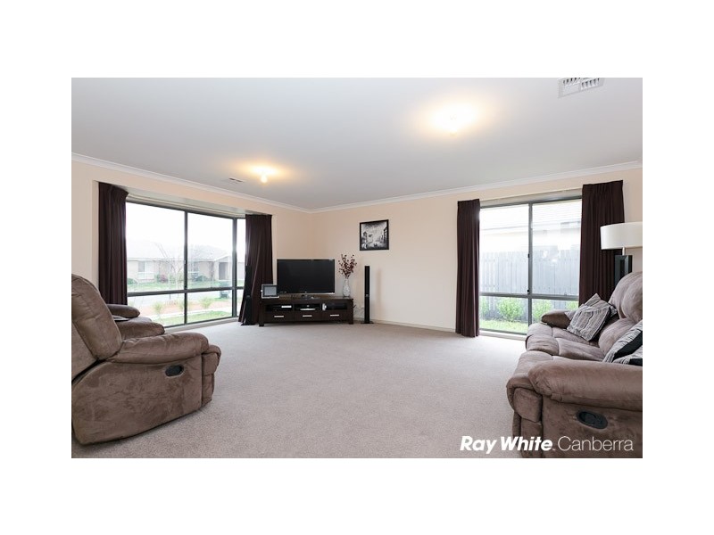 75 Percy Begg Circuit, Dunlop ACT 2615