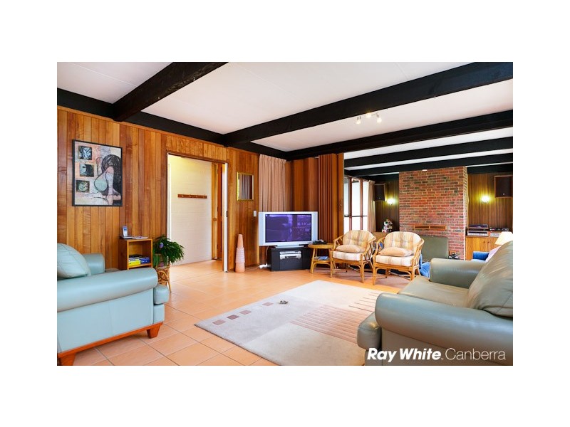 25 Molloy Crescent, Cook ACT 2614