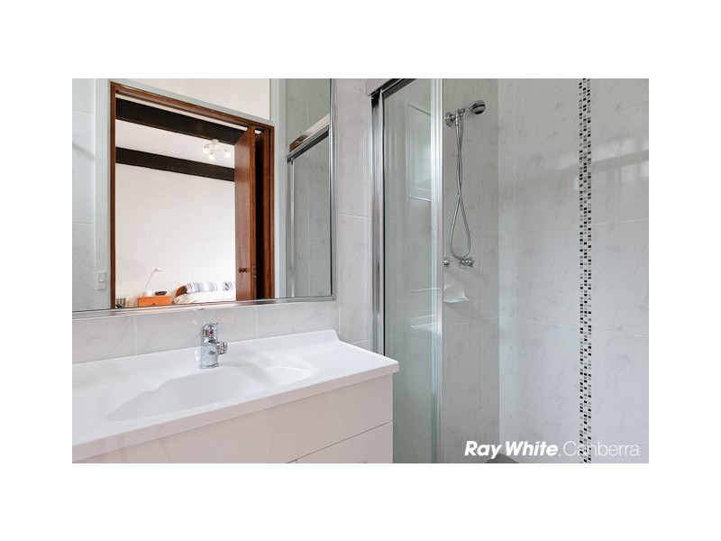 25 Molloy Crescent, Cook ACT 2614