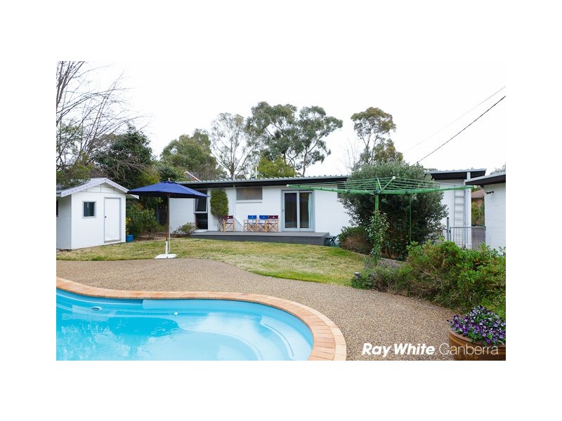 25 Molloy Crescent, Cook ACT 2614