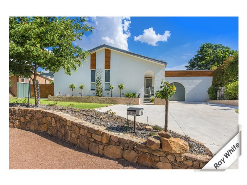 32 Mirrabucca Crescent, Giralang ACT 2617