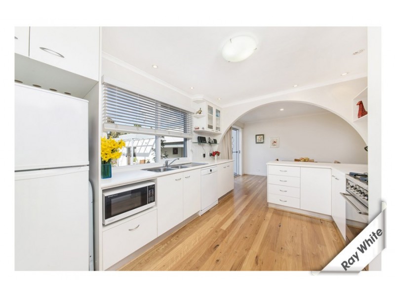 32 Mirrabucca Crescent, Giralang ACT 2617