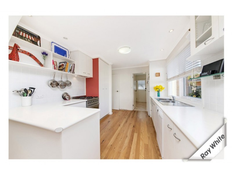 32 Mirrabucca Crescent, Giralang ACT 2617