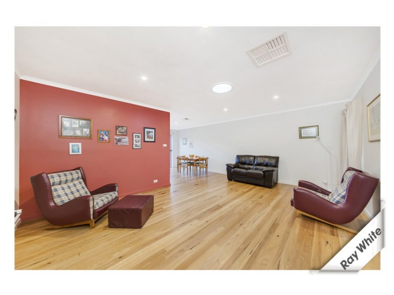 32 Mirrabucca Crescent, Giralang ACT 2617